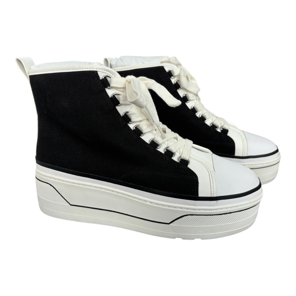 New in Box D’Amelio Footwear DB-Eyekonn Sneaker, Size 7.5M, Black/White, Canvas